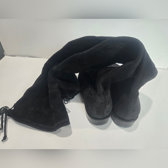 Stuart Weitzman Lowland Over Knee Suede Boots - Picture 13 of 16
